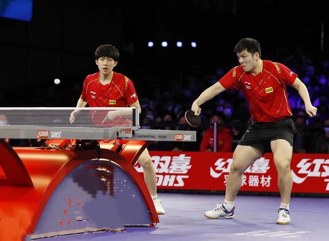 新加坡大满贯丨樊振东/王楚钦3比1逆转 伊藤美诚/早田希娜晋级四强