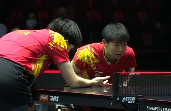 3-0！国乒首金！王楚钦孙颖莎混双夺冠，打崩世界第1：11-3、11-4