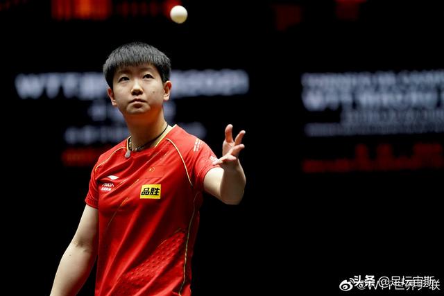 世界第一轰3-0晋级16强，孙颖莎横扫18岁蒯曼，邱贻可成幕后赢家