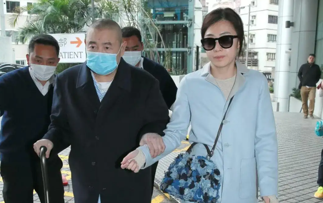 刘永好坐拥1千多亿，却从不吃补品，全身衣服加起来不到2千元