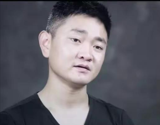 四川小伙，1岁时被保姆偷走，26年后被养母嫌弃，主动送还生母