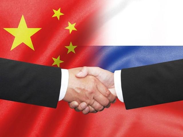 中国该怎样对待俄罗斯？乌克兰战事翻开新篇章，中美俄博弈升级