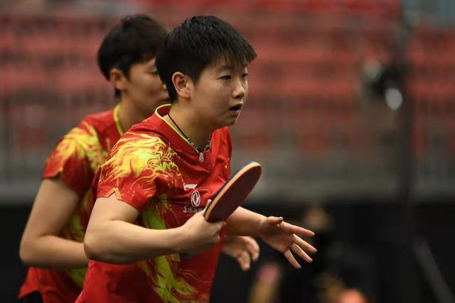 恭喜！孙颖莎/王曼昱3-0伊藤早田，斩获WTT大满贯赛女双冠军