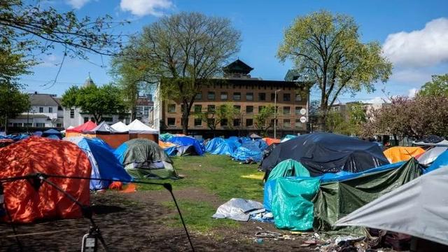 加拿大政府拟$18万/套征私宅做公屋！这个价钱是认真的吗？