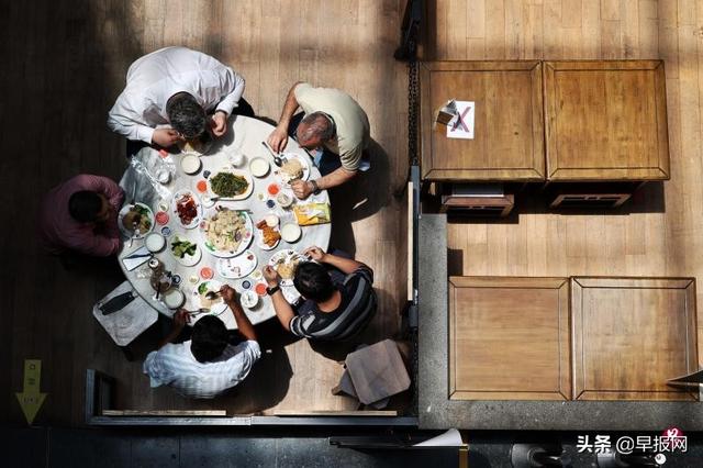 堂食？团聚？不戴口罩？新加坡哪项防疫松绑决定最受欢迎