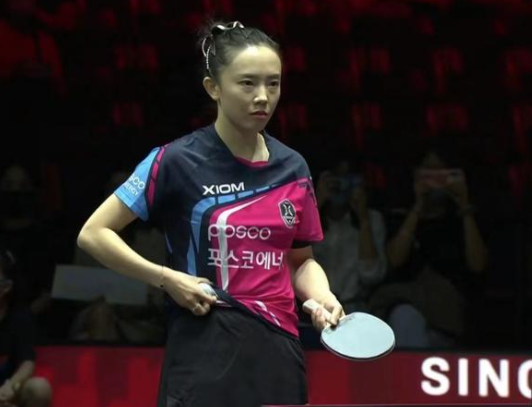 刘国梁养狼计划成功，4大华裔名将齐聚新加坡，热情互动太欢乐