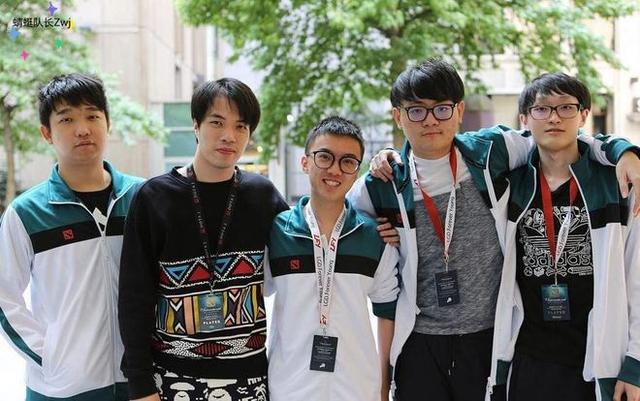 Dota2-小何哥哥又开始唱Rap了？某职业选手被Inflame喷到怀疑人生