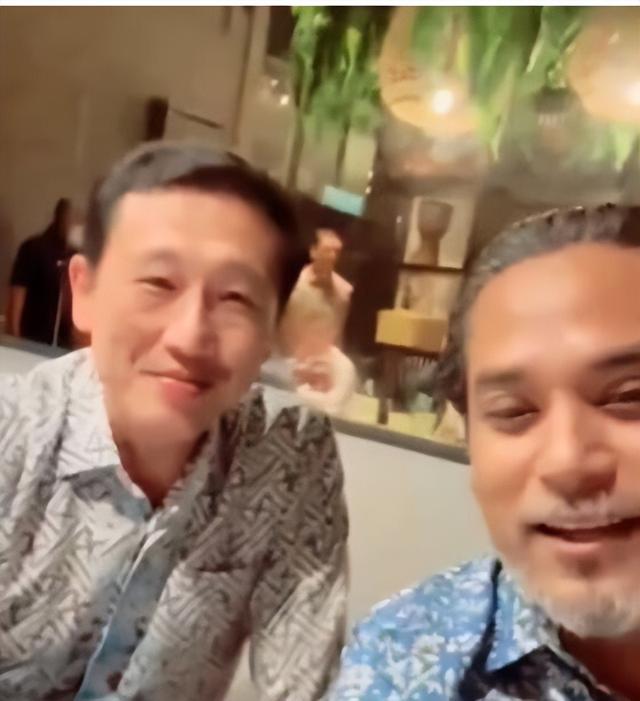新马两国部长同框秀美食！警长热心补刀：从新入马要戴口罩哦