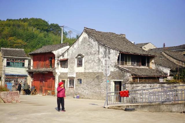 浙江最大淡水湖，西施后代至今仍聚居在湖畔的明清老建筑里