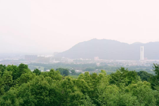 探寻隐世山水画卷，俯瞰私家湖泊