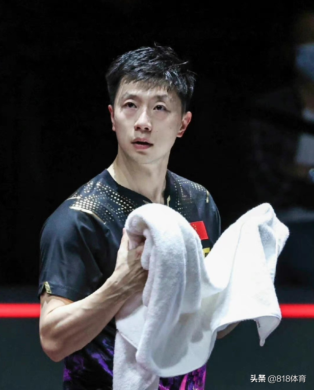 笑喷!记者请马龙继续英文采访,龙队尬笑:别继续了!得安排英文老师