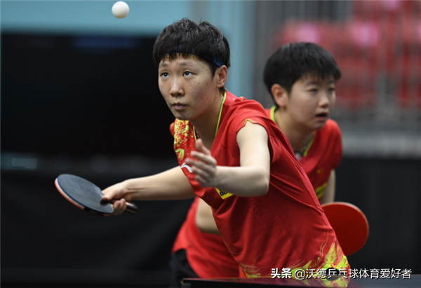 孙颖莎、王曼昱打嗨，3-0横扫！伊藤、早田3-2死里逃生决赛战国乒