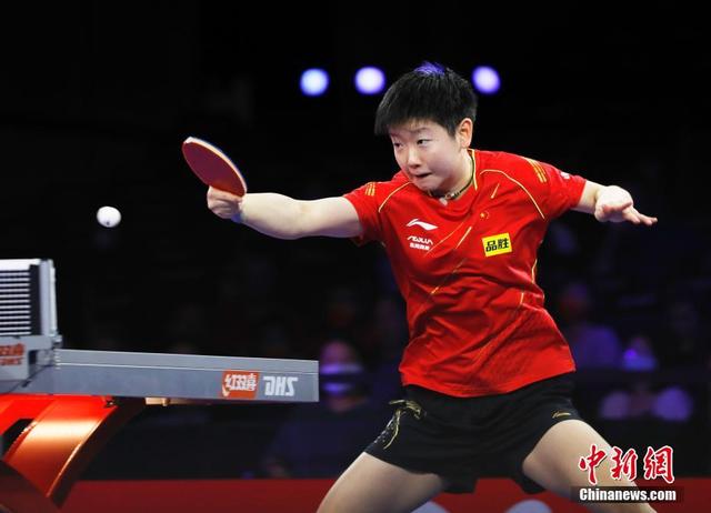 孙颖莎战胜刘诗雯晋级WTT新加坡赛女单1/4决赛