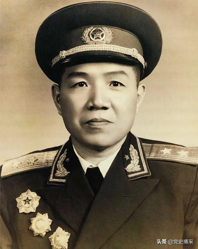 开国中将，长期搭档虎将陶勇，23军首任政治委员