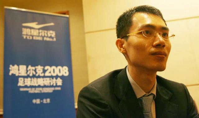 鸿星尔克老板自黑式回应网友评论；特斯拉回应网络故障｜商业参考