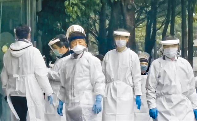 台湾今日新增216例本土病例创新高，另有岛外移入65例