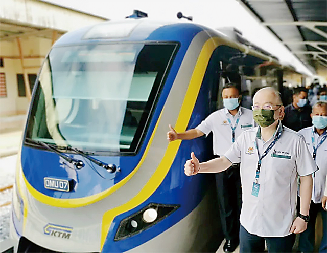 马来西亚米轨动车组安全运营满一年