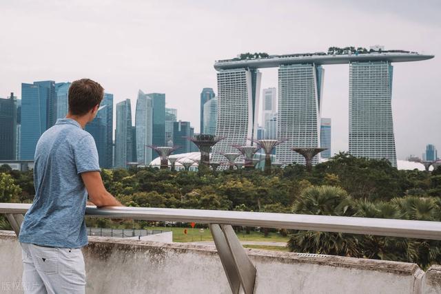 新加坡防疫松绑「户外可不戴罩」 街上仅少数人解放