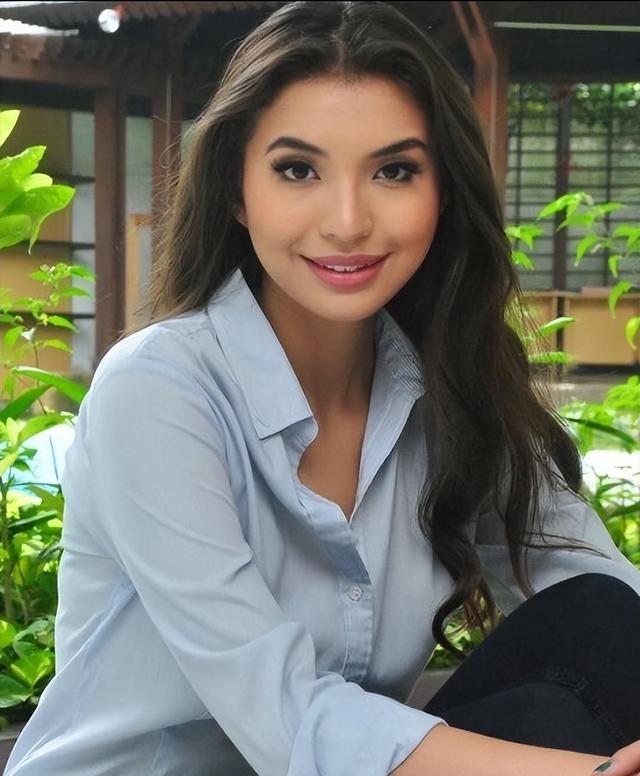 她15岁被性侵，后被母亲卖入王室，马来西亚最美王妃有多惨？