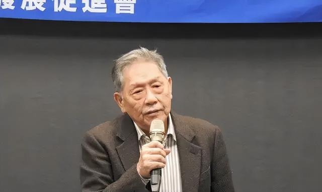 台退将：当年以为美国会派航母来，现在美国恐怕连擦边球都不会打