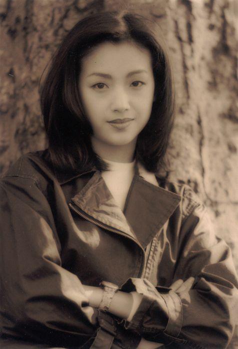 吴倩莲：拒绝刘德华，错爱庹宗华，39岁嫁圈外老公15年无绯闻