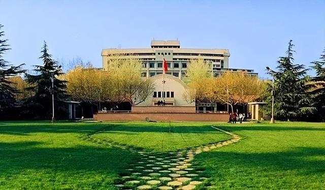 西北大学还有能讲红楼梦、问学生写过情书的老师吗