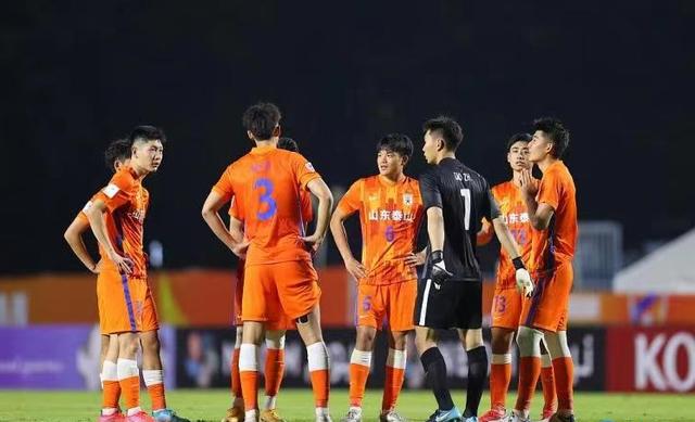 补时不卧草+一条龙劲射，人民日报猛夸山东小将，1年后亚冠再拿分