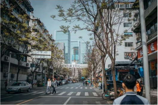 街区 || 成都镋钯街：市井与时尚并存的百年老街