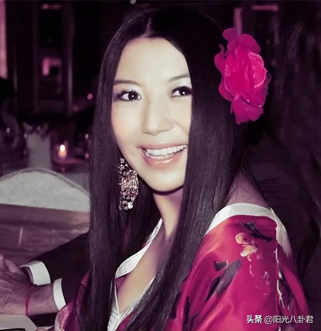 杨二车娜姆和李小璐妈妈的瓜，为争男人扇耳光，现两人近况大不同