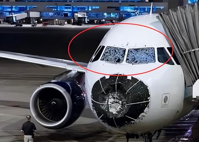马航再现危机！一架波音737客机骤降2000多米，乘客当场吓哭