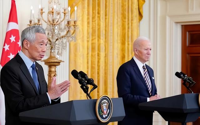 李显龙访美投石问路，拜登6度下套，新加坡就是不肯共同对付中国