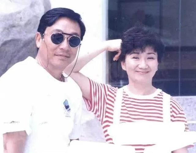 曾江离世现任妻子罕见发声：独坐空屋，熬过一夜，我一定会挺过去