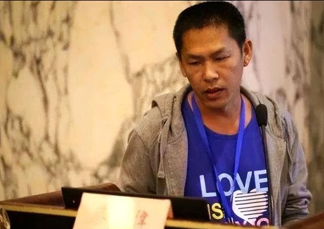 2009年，高中毕业的三轮车夫，被复旦大学录为博士，如今怎样