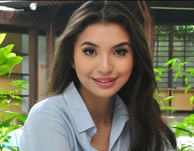 她15岁被性侵，后被母亲卖入王室，马来西亚最美王妃有多惨？