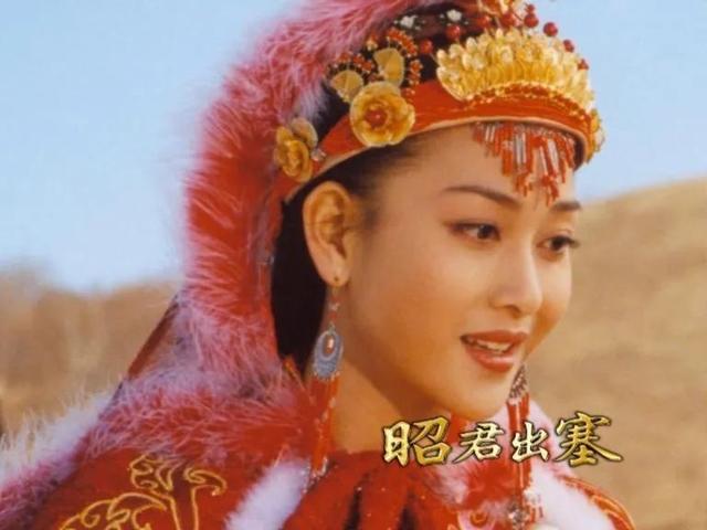她的人生堪比一部狗血剧，拒绝嫁入豪门，多年后攒下上亿的身家