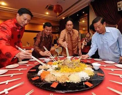 美国网友问：拥有中国人的血统对你意味着什么？骄傲还是屈辱？