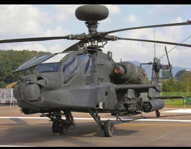 美国AH-64“阿帕奇”武装直升机