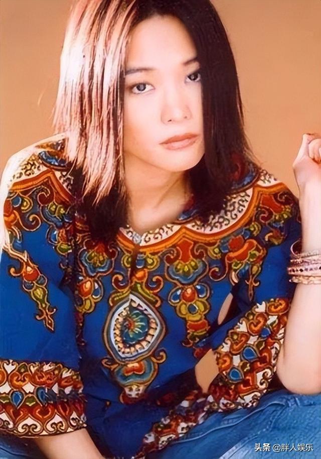 歌手许美静：被2任男友伤得遍体鳞伤，身患抑郁症，如今怎样了？