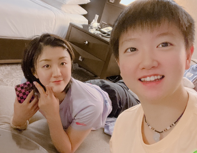 陈梦瘦身效果明显！合影孙颖莎笑得超甜，王楚钦梁靖崑合出单曲