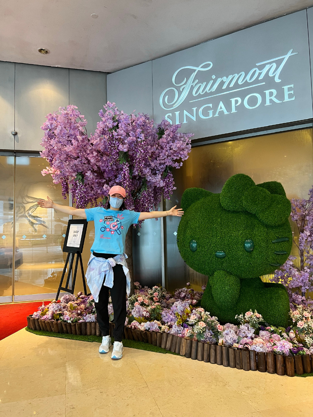 国乒冠军名将晒出自拍照，与孙颖莎合照笑容甜美，夺冠后疯狂瘦身