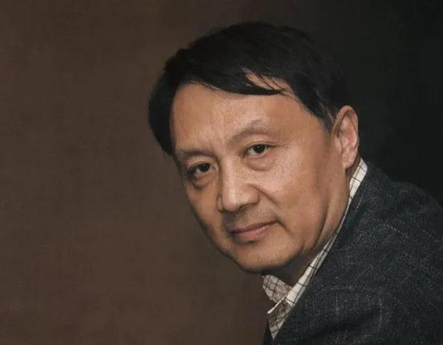 王明明：平中有奇