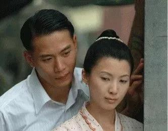 《小娘惹》:突破思想禁锢，闯出自己的天地，有些情爱注定要错过