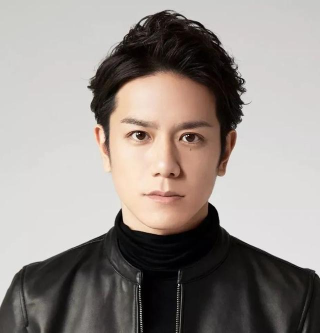 ​现实版爽文男主！曾红遍亚洲的绝世美少年，如今坐拥日本偶像帝国