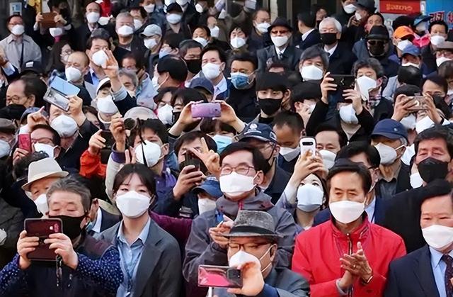 19年日本投降纪念日，文在寅一句话，让本来要庆祝的韩国人心塞了