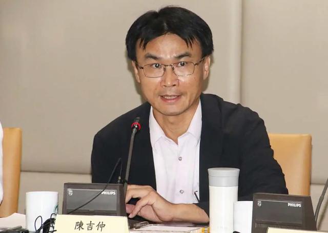 顶不住了？台当局希望与大陆谈，原来有事相求，早知今日何必当初