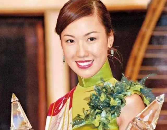 李施嬅：破产千金选美出道，苦熬TVB多年成主角，爱情事业双得意