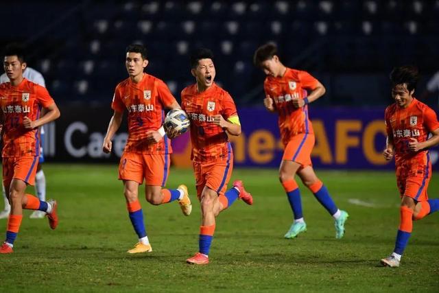 穿裆造点+爆射破门！泰山青年军打响中超亚冠第一枪，这才叫真正的虽败犹荣