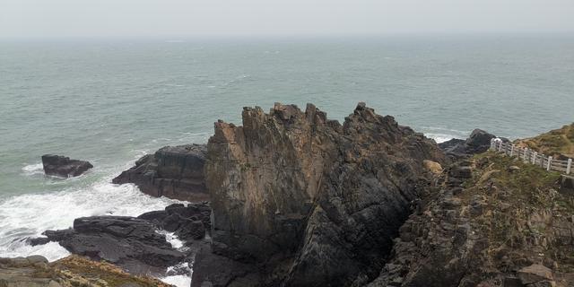 福建发现巨大海洞，日本“阿波丸”号在此沉没，50亿宝藏失踪成谜