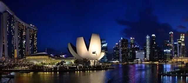 蔚来的科技棋局：新加坡上市、纳入恒生科技指数背后