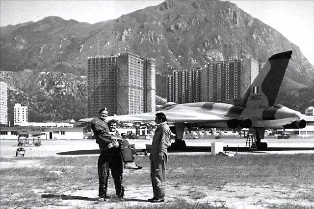 1961年，英国把48枚核弹偷运新加坡，想轰炸中国，为何最终放弃？